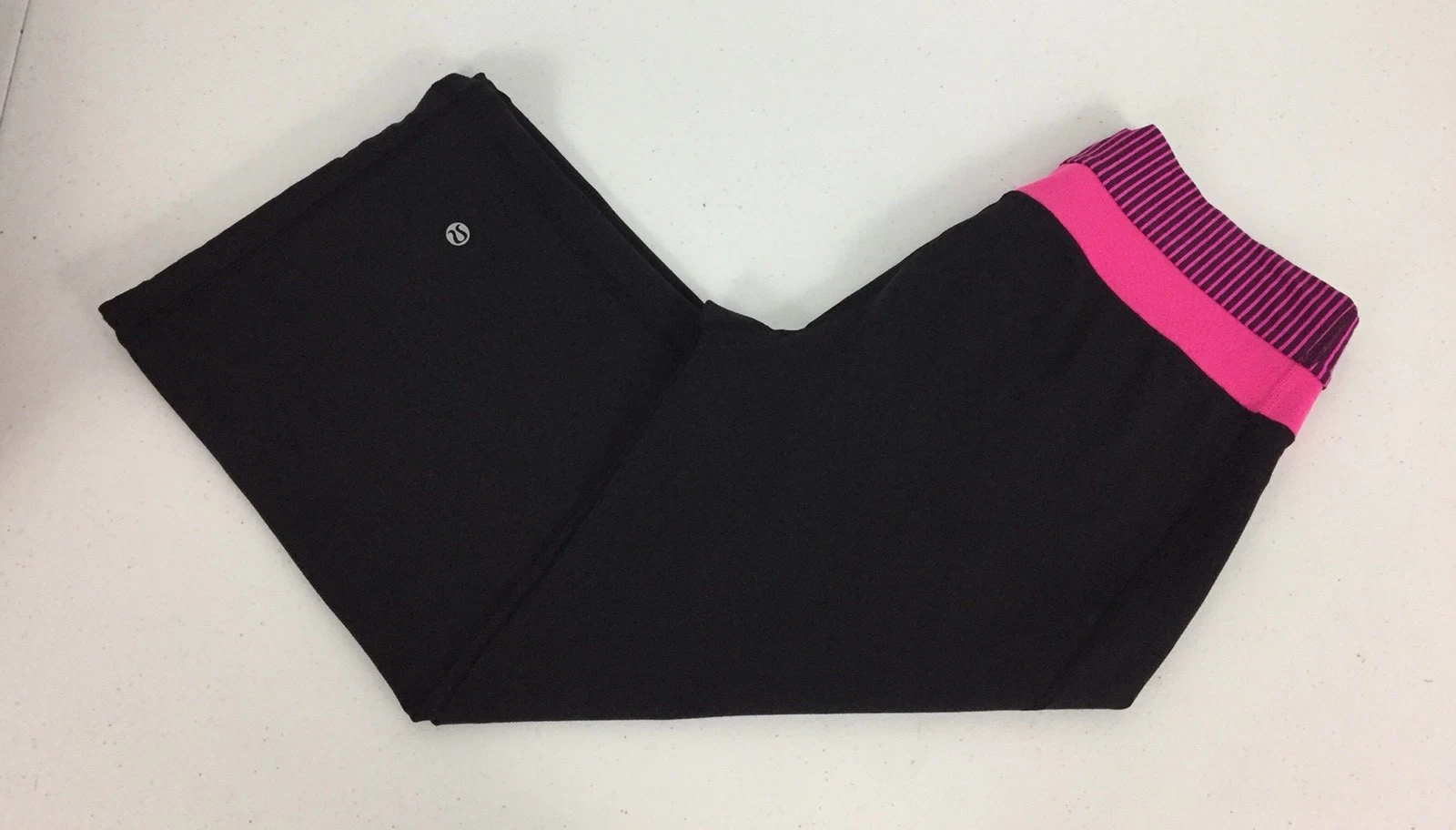 lululemon capri zip pocket loose rare pants