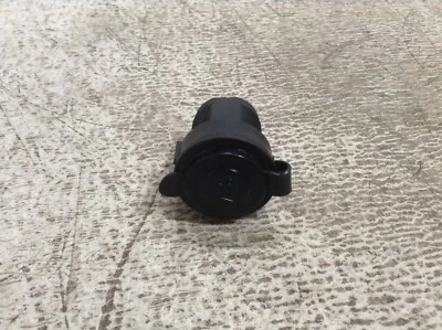 TE YG CDQ-1 Power Outlet 12 V DC 20 A Auxiliary Power Unit Charger New (TSC)