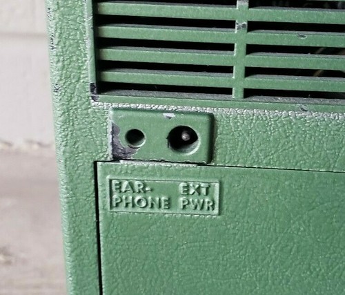 Transistor a stato solido dieci vintage Sears Silvertone AM radio portatile funziona - Foto 7 di 12