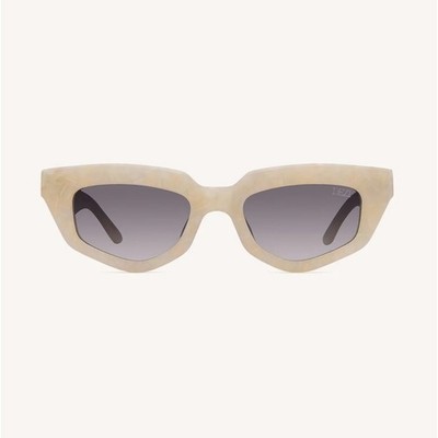 Dezi ON READ Sunglasses 