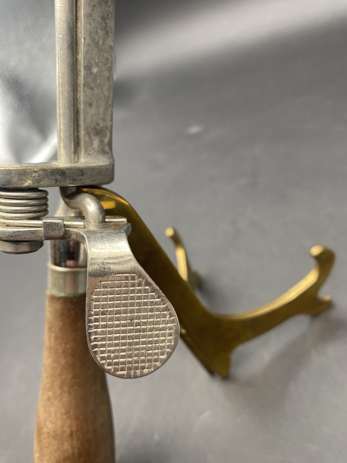 Indestructo NO. 4  Ice Cream Scoop Antique Works Vintage Patented July 3, 1928 ￼