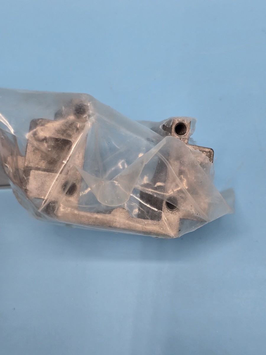 yokoさま専用 Vintage Yokomo YZ10 YZ-10 Magnesium Front Bulkhead Only ZC