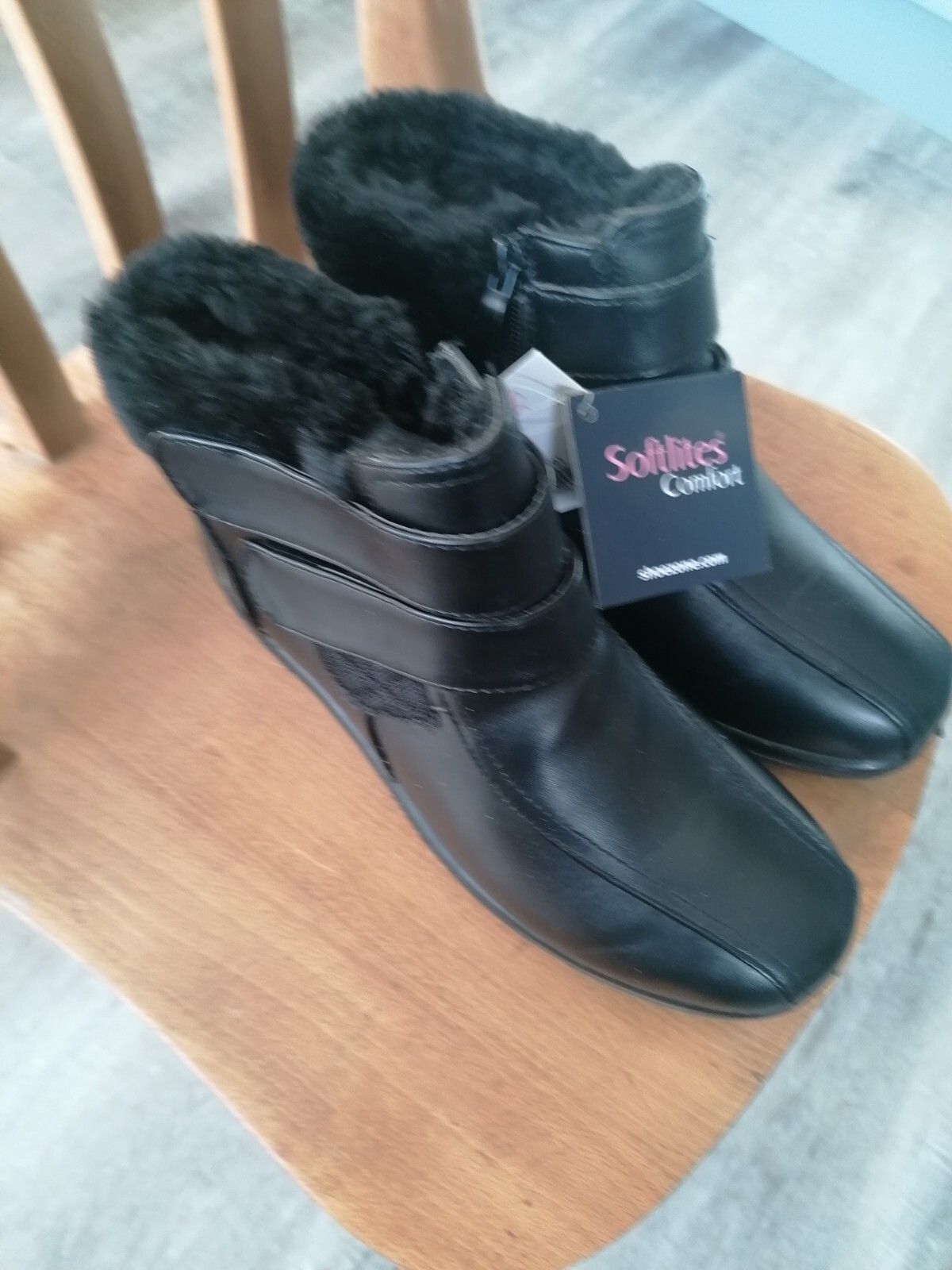Ladies Ankle Boots UK Size 6 Softlites In Black With Side Zipper Fur