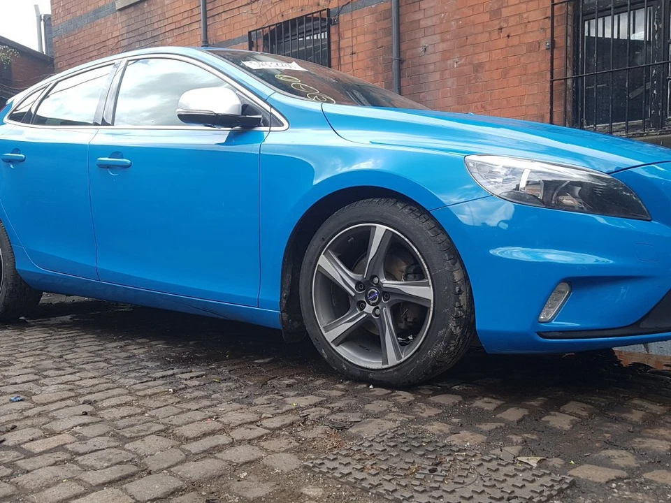 SUMIDERO DE ACEITE VOLVO V40 D2 R-DESIGN E5 4 SOHC D4162T 2012-2016 Foto 4 de 4