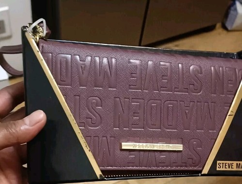 Steve Madden Ladies Steve Madden Large Burgundy Wallet Purse With Wrist Strap - Picture 2 of 6