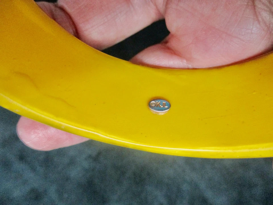 Vintage-SUPER RARE Kenneth J Lane Butterscotch w/Coral Design Bakelite Bracelet - Image 3 of 4