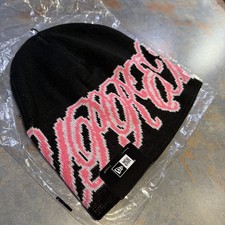SUPREME NEW ERA CURSIVE BEANIE BLACK PINK BNWT
