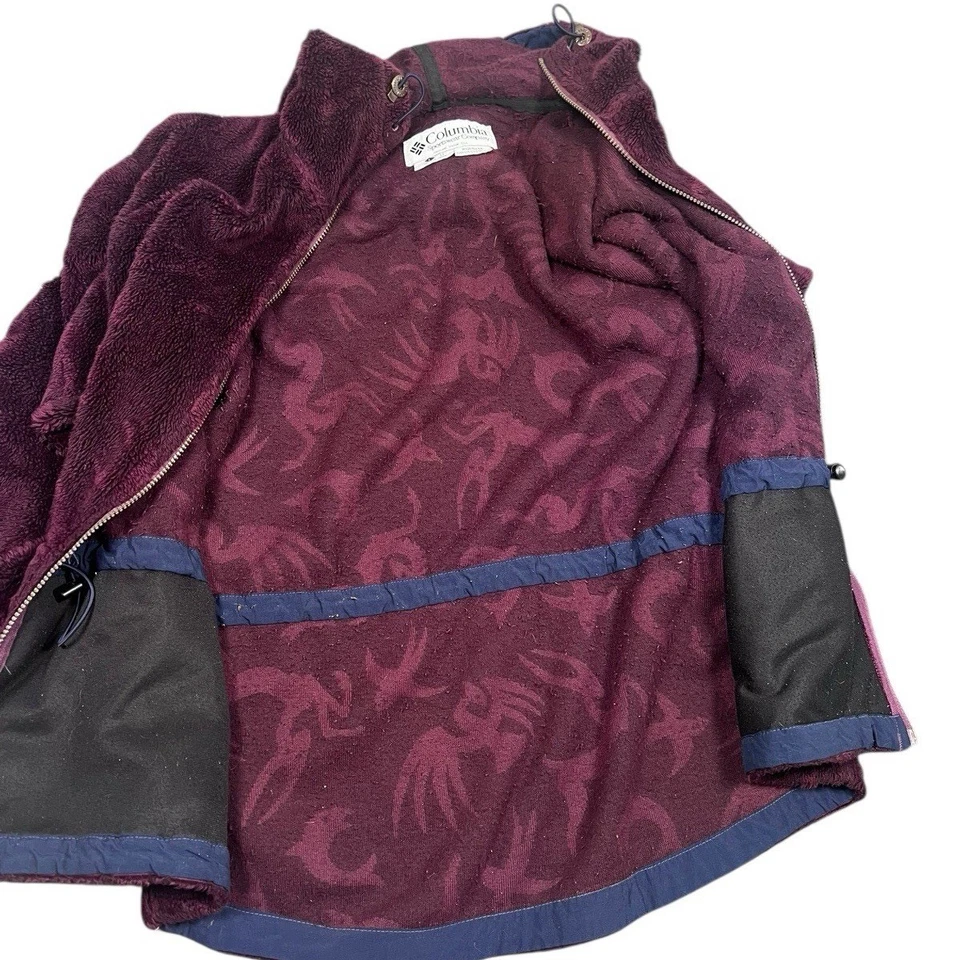 Chaqueta con capucha jeroglíficos polar difusa Columbia años 90 de colección talla L ciruela Foto 4 de 4