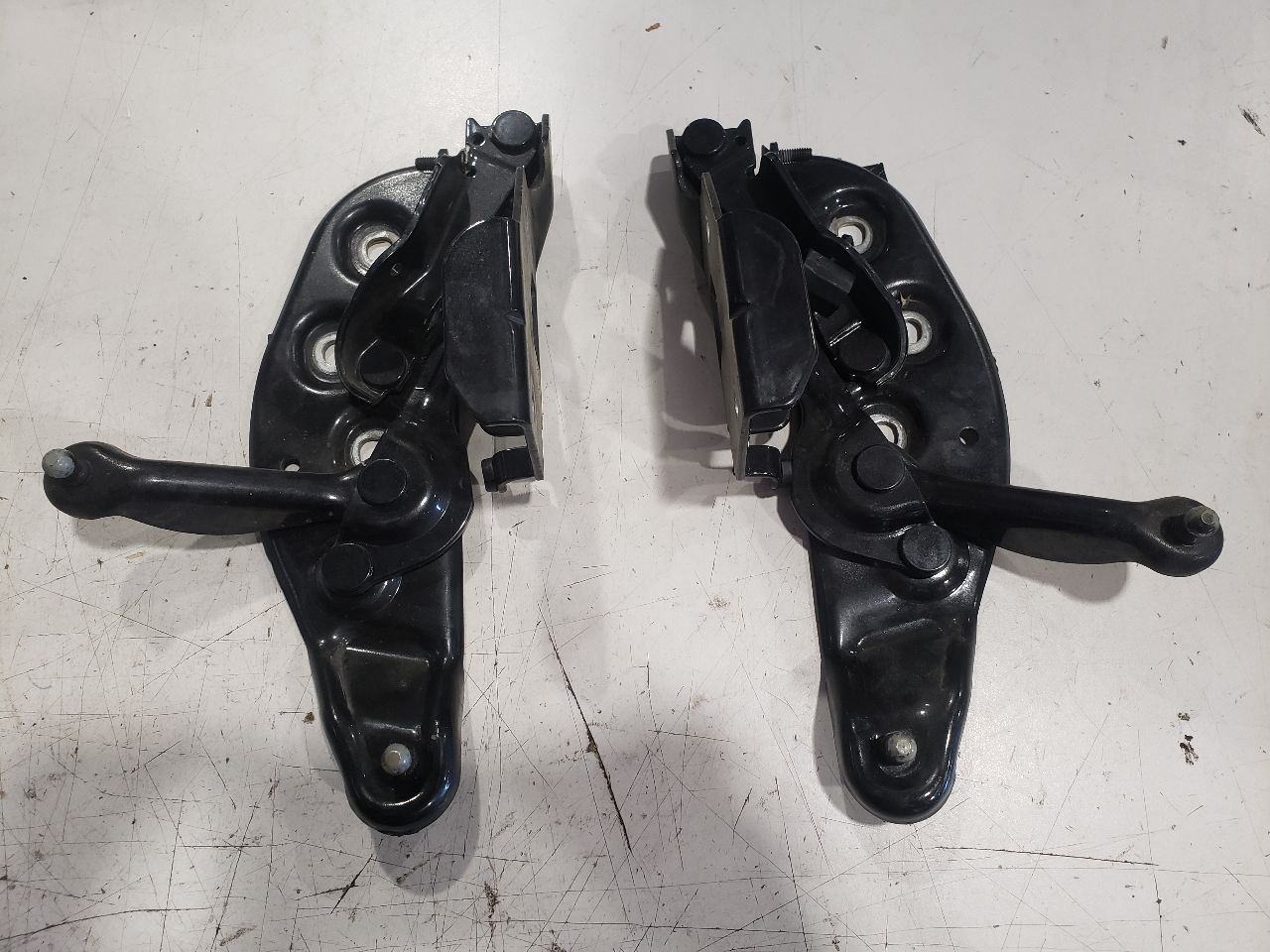 Right and Left Hood Hinge Set - 2006 Bentley Flying Spur Auto Sedan OEM