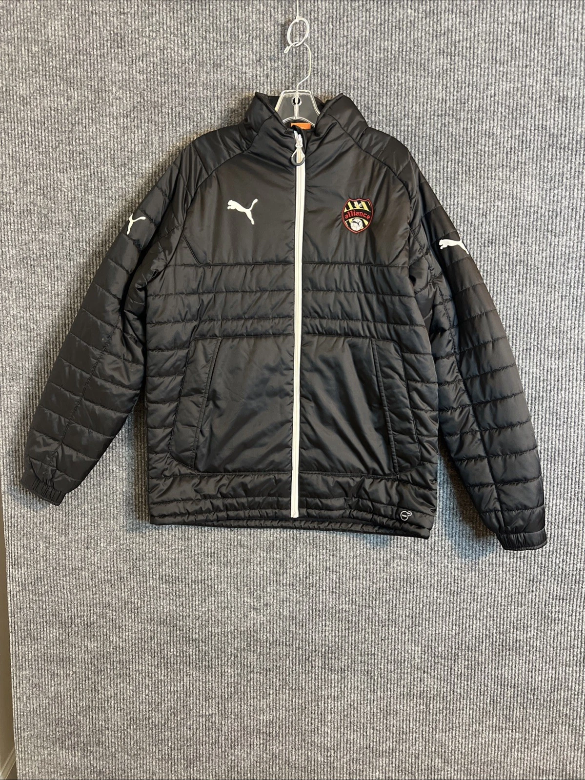 Puma Liga Stadium Jacket Size Medium Black Warm Cell Padded Zip Up Pockets