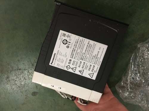 1PZ USATO servoazionamento Panasonic MCDDT3520N in buone condizioni - Foto 2 di 5