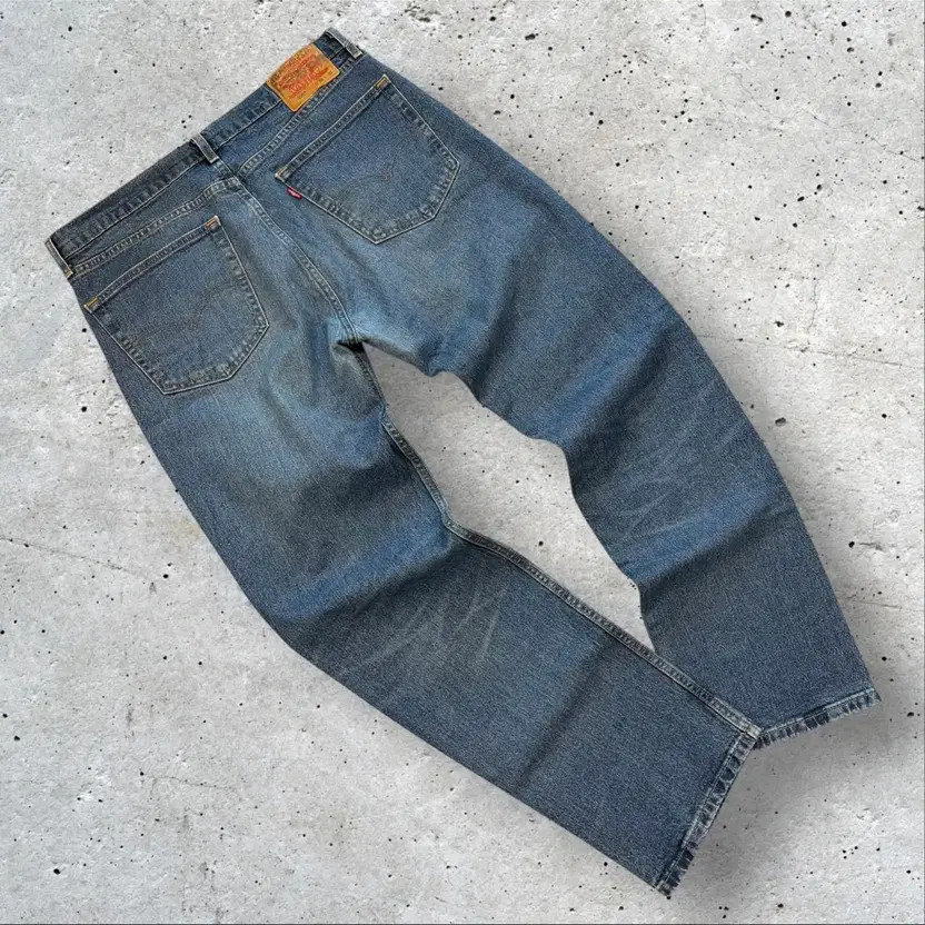Levi's 36x32 505 Denim Jeans Vintage Wash thumbnail 3