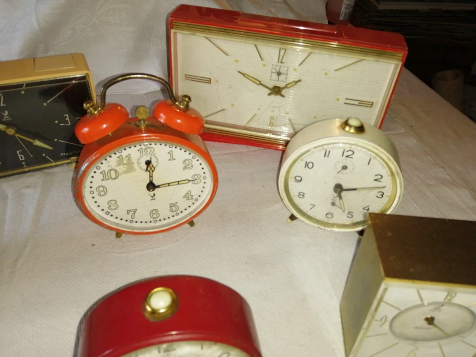Lot de 18 anciens réveils JAZ - Photo 3/4