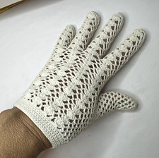 Vintage ladies dress White gloves Crochet Lace Button Closure Wrist Sz S GR-61