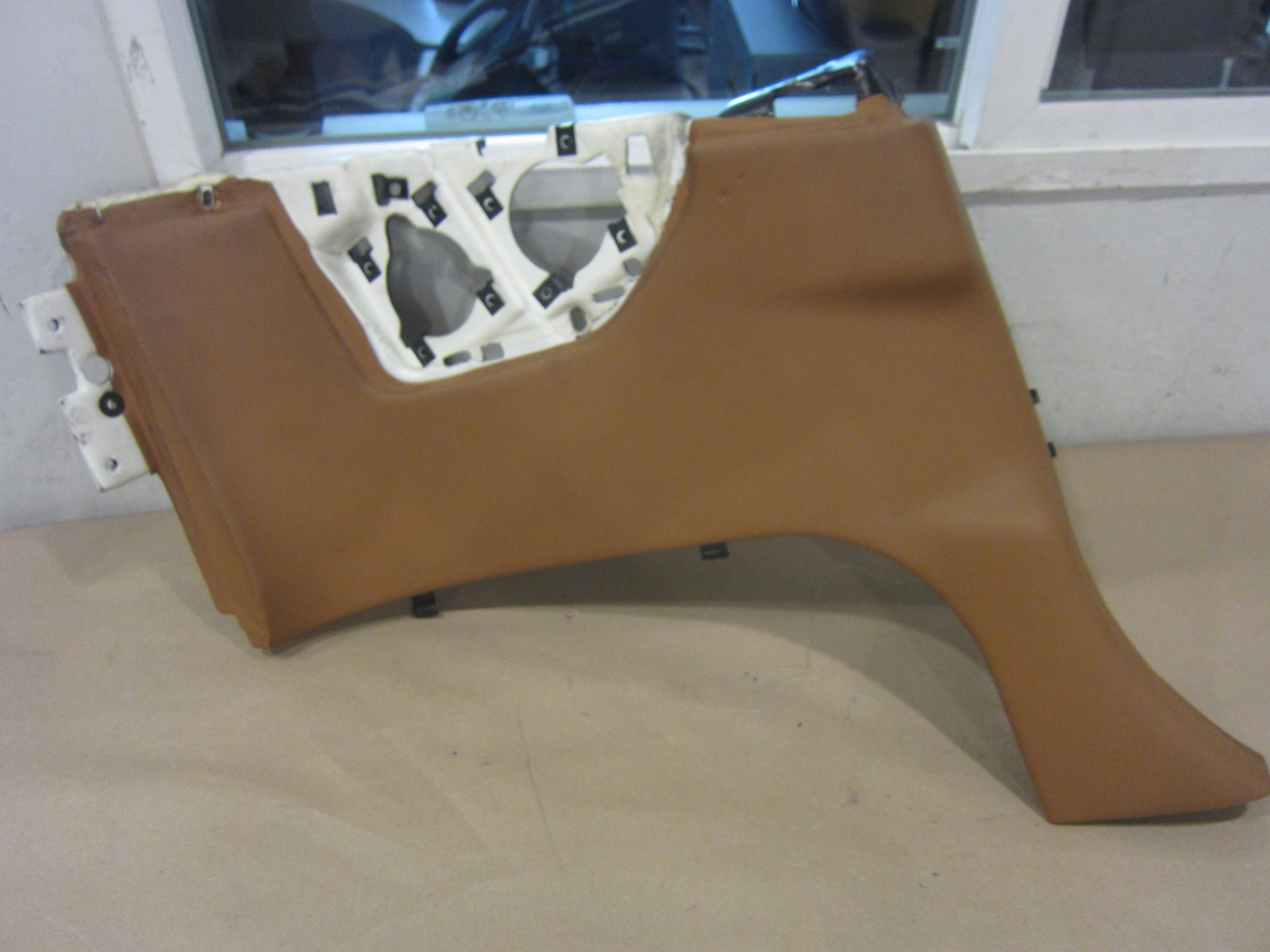 Ferrari California - LH Rear Side Panel-Cuoio Brown - P/N 81562500