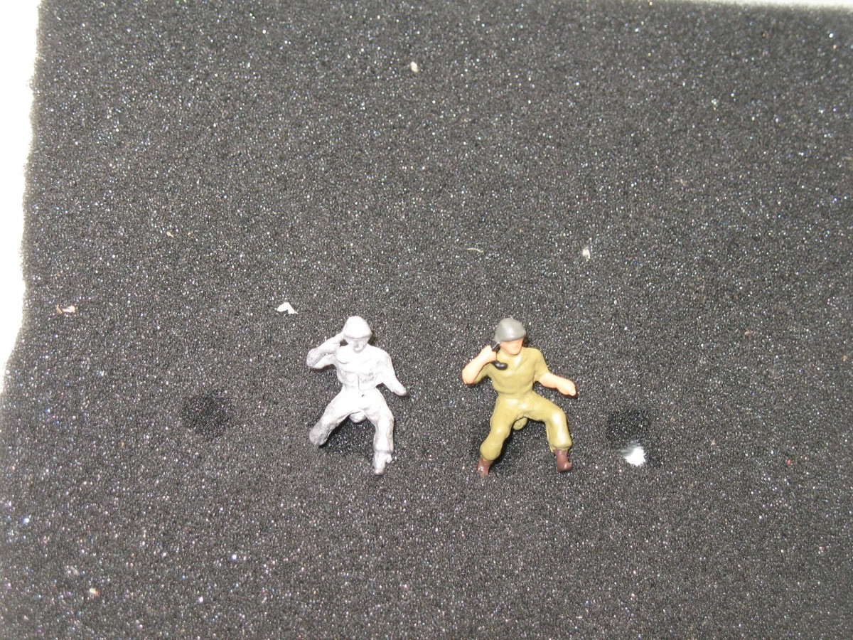 Soldatino Dinky Toys Per Renault 4L Sinpar Militare - Figura In Metallo