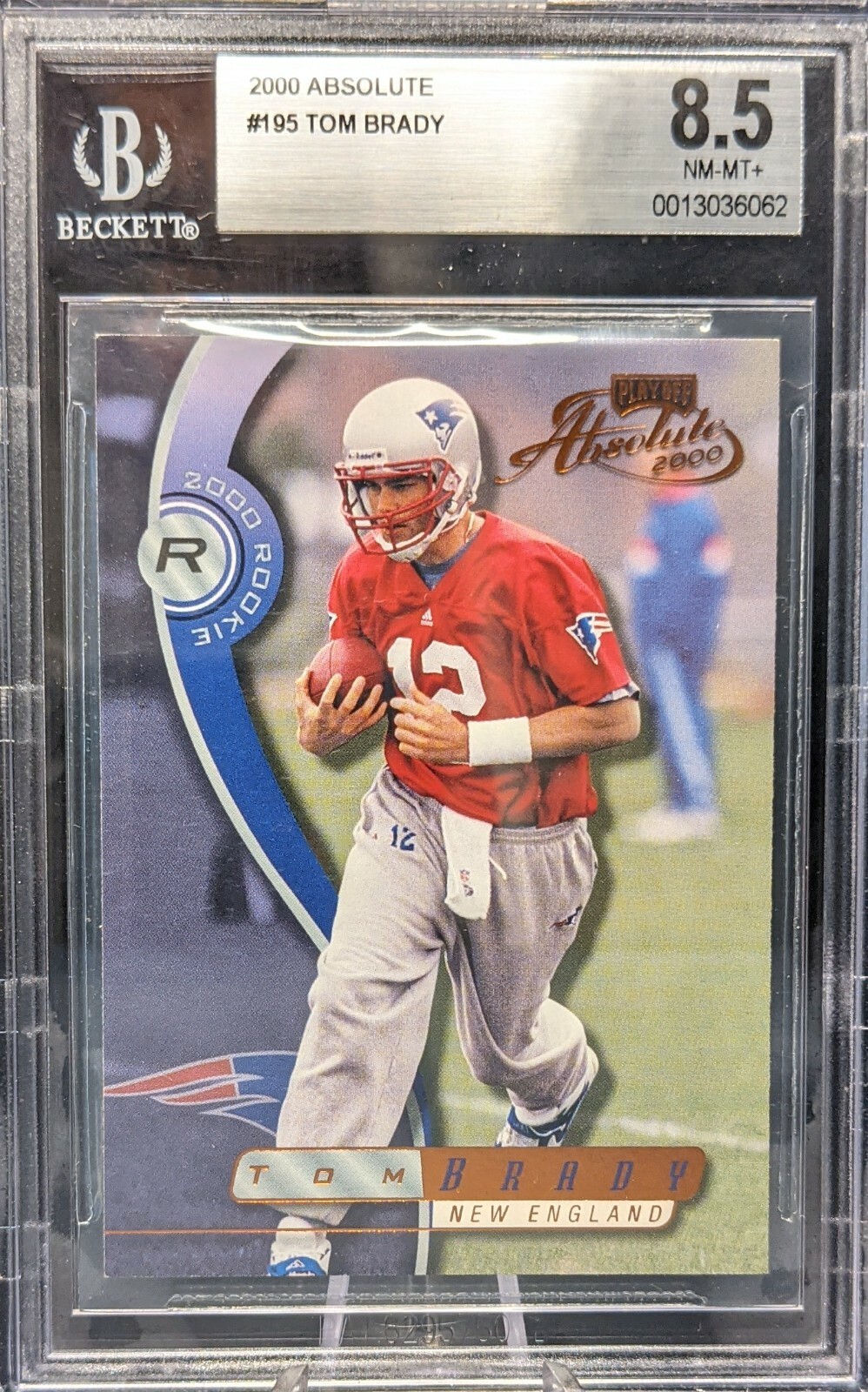 2000 Playoff Absolute Tom Brady /3000 #195 RC BGS 8.5