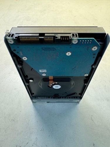 UCS-HDD1TI2F212 MG03SCA100 CISCO 1TB 7.2K RPM 6 Gb/s 3.5" SAS HDD - Picture 4 of 7
