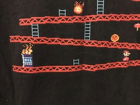 Vintage Donkey Kong 8-bit gameplay Nintendo Shirt size M Mario Bros NES