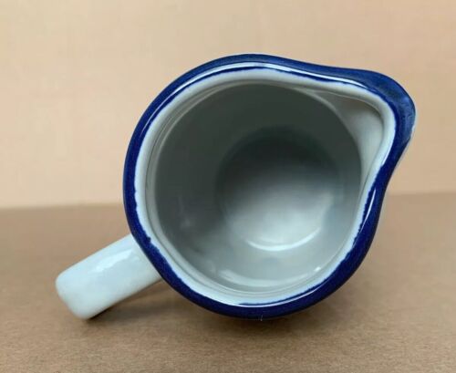 VTG Mid Century Pottery/Stoneware Mini Pitcher/Creamer Handle Blue Heart Taiwan - Picture 3 of 7