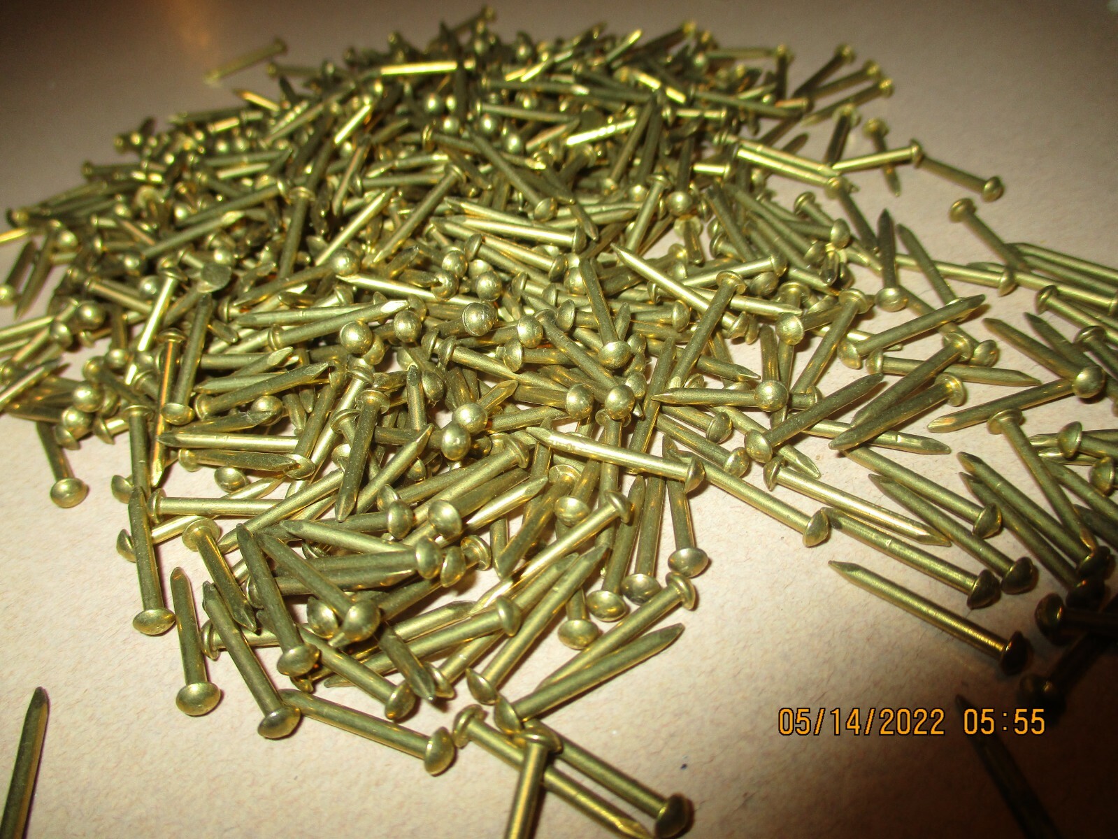 100  VINTAGE 5/8" X #16, SOLID BRASS BRAD NAILS, ROUND DOME HEAD ESCUTCHEON PINS