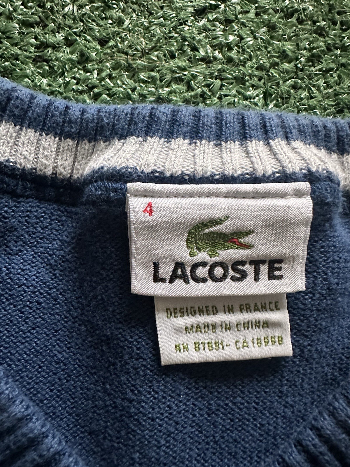 Men’s Navy Blue Lacoste V Neck Sweater Medium thumbnail 2