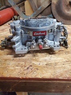 Edelbrock 4 Barrel Carburetor 8867 For Parts Rebuild Or Core