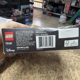 LEGO Star Wars: TIE Striker Microfighter (75161)