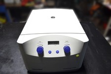 Eppendorf 5702 Centrifuge with A-4-38 Rotor