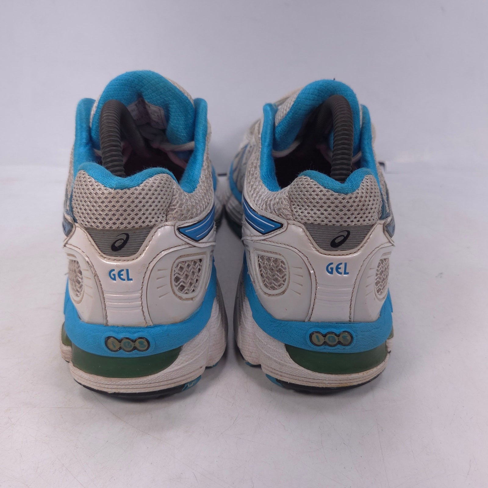 Asics Gel-Kayano 18 Athletic Lace Up Running Shoes Womens Size 9 T250N White thumbnail 3