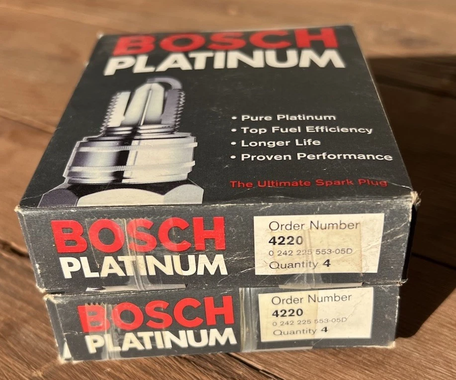 Bujía Bosch Platinum 4220 Caja de 4 Foto 3 de 3