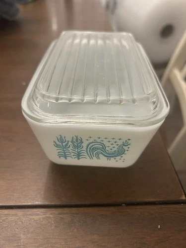 Pyrex Butterprint Refrigerator 502 Dish Fridgie Loaf With Lid Amish Turquoise