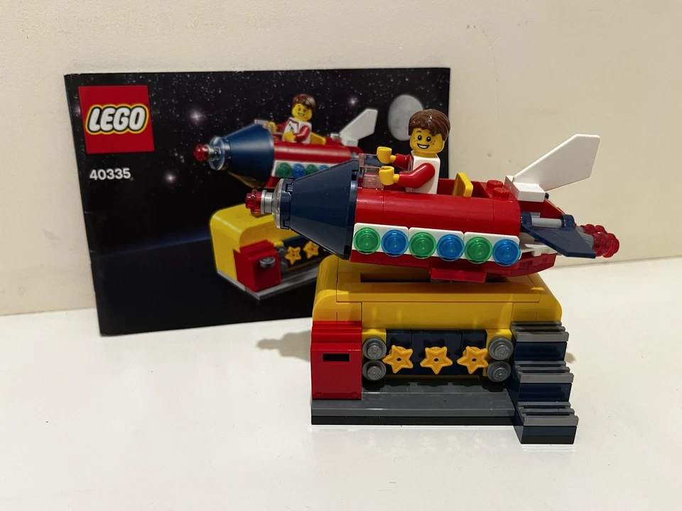 LEGO Ideas 40335 Space Rocket Ride, photo 2 of 2
