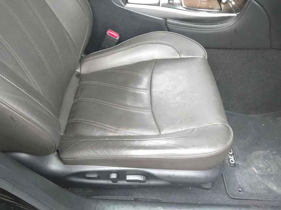 16 INFINITI Q70 Front Seat Passenger Rightstonew Foto 3 de 3
