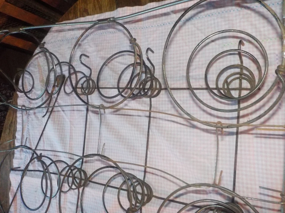 Antiguo asiento de muelles helicoidales Tornado para silla cojín con sujetadores y correas Foto 3 de 4