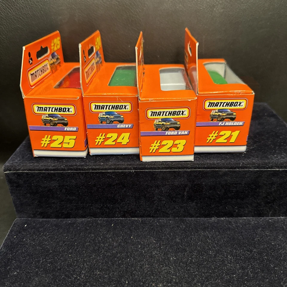 4 Lot - 1998 Matchbox Series 5 - 21, 23, 24, 25 Work Van FedEX, National, Pizza - Image 2 of 4