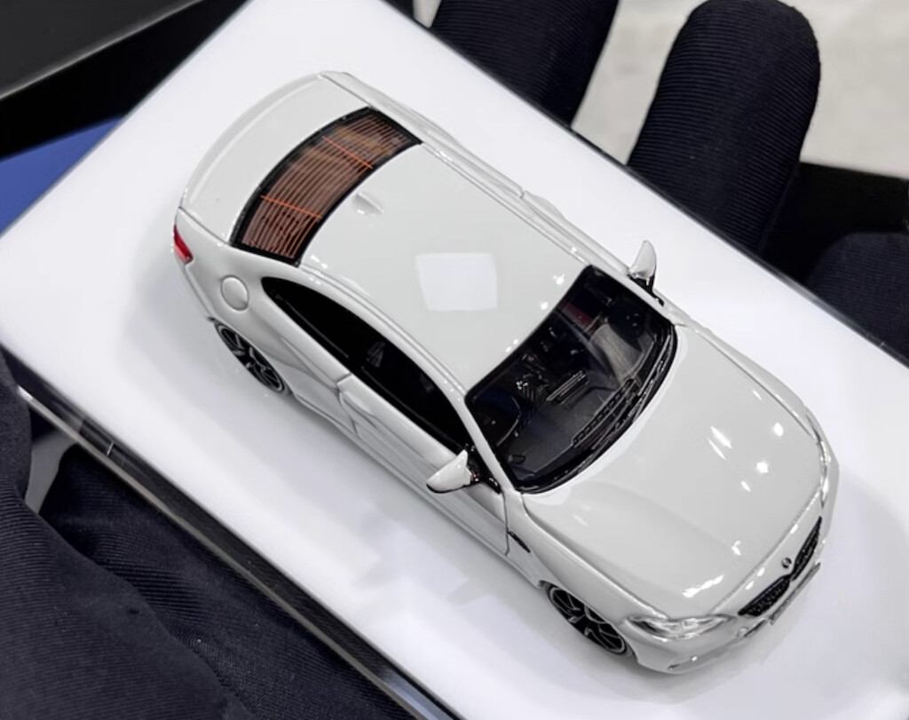 CZ BZMW 1:64 White M2 Competition Coupe Sports Model Diecast