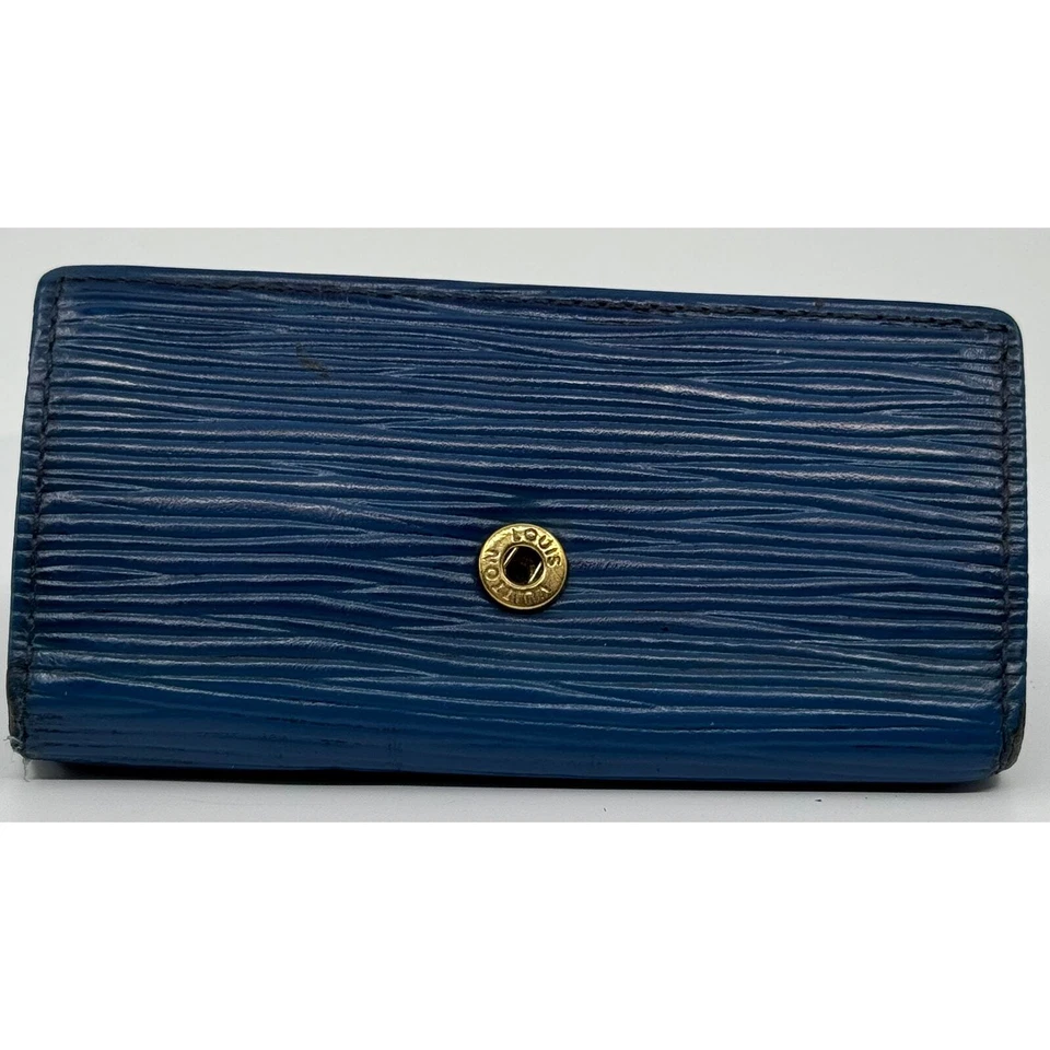 Auténtico porta llaves Louis Vuitton cuero Epi azul - ¡Clásico y funcional! Foto 2 de 4