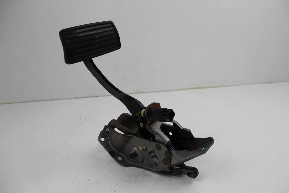 Conjunto de pedal de freno Honda Civic 2006-2011 OEM Foto 2 de 4