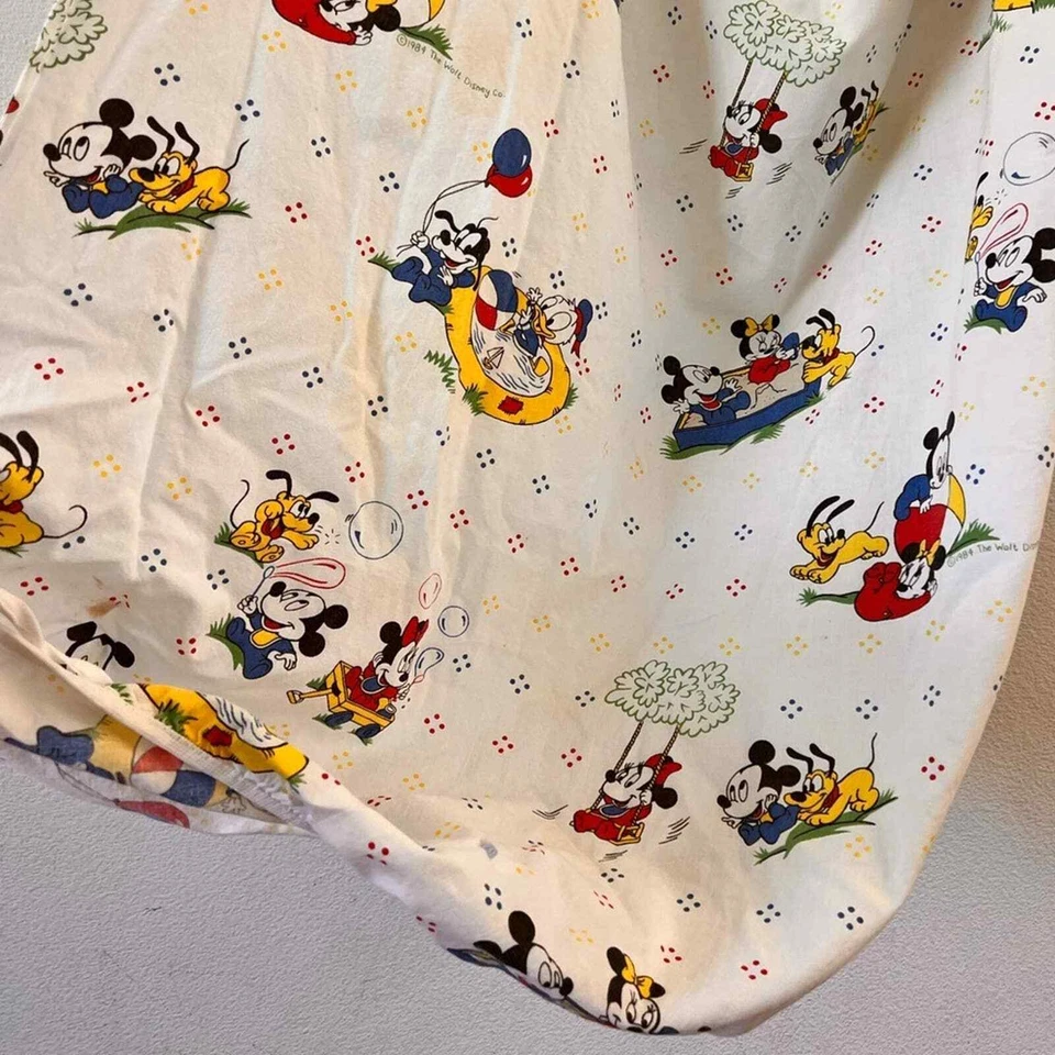 Sábana de cuna vintage 1984 The Walt Disney Company bebé Mickey Mouse Minnie Goofy Foto 3 de 4