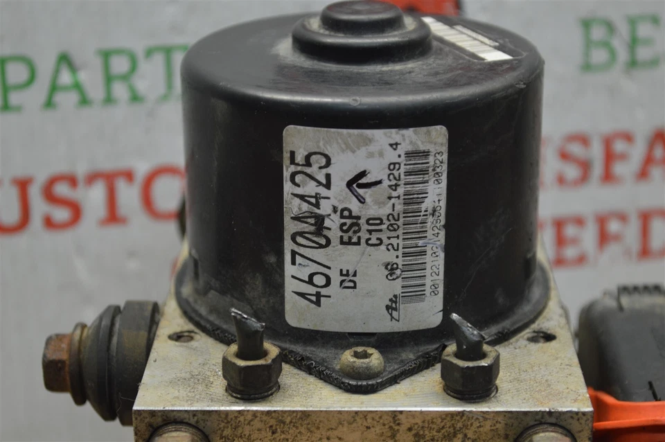 Mitsubishi Eclipse 2012 ABS control de bomba OEM 4670A425 módulo 24-10D1 Foto 2 de 4