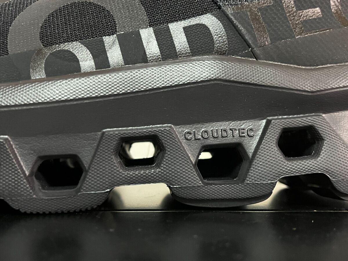 On Men's Cloudmonster (All Black ) 61.99025 Road running On Men's Cloudmonster (All Black ) 61.99025 Road running