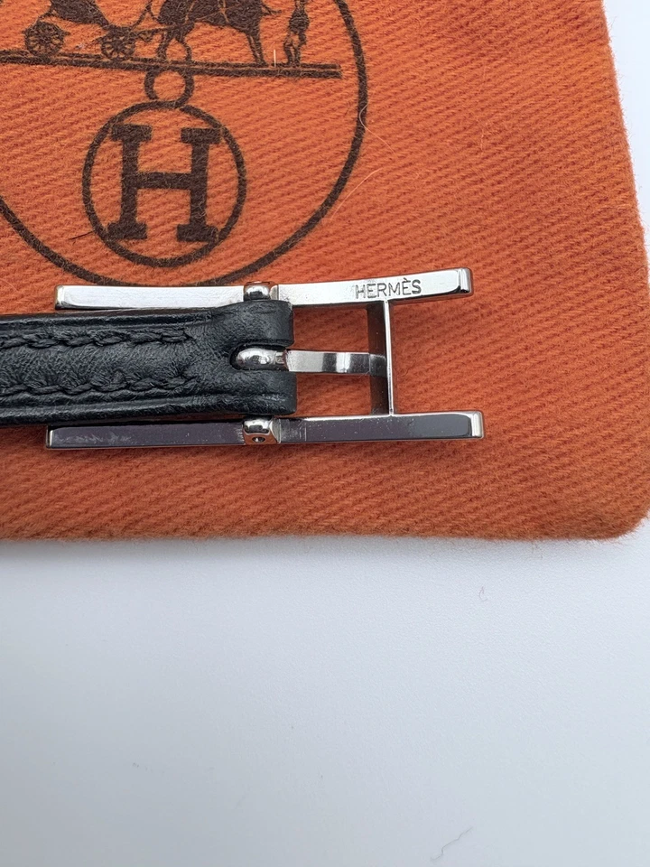 Auténtico Brazalete Hermes Api Cuero Negro Largo Envolvente Brazalete Plata H Hebilla Foto 3 de 4