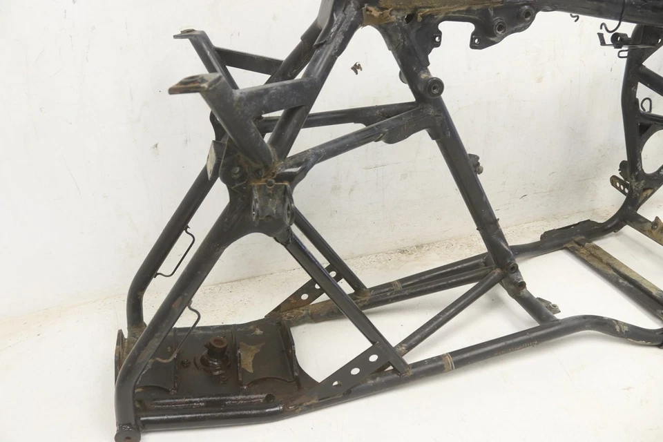 Yamaha Moto 4 225 2x4 86 Frame 2HT-21110-00-33 50479 Foto 2 de 4