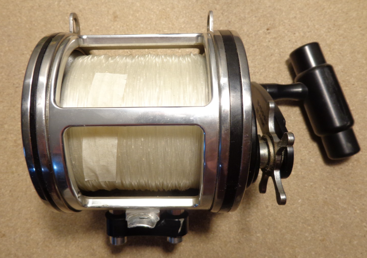 Penn Senator 9/0 115L Fishing Reel With Silver Accurate AccuFrame
