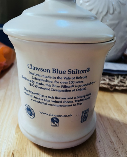 Long Clawson Blue Stilton Cheese Stoneware Lidded Pot - Picture 3 of 6