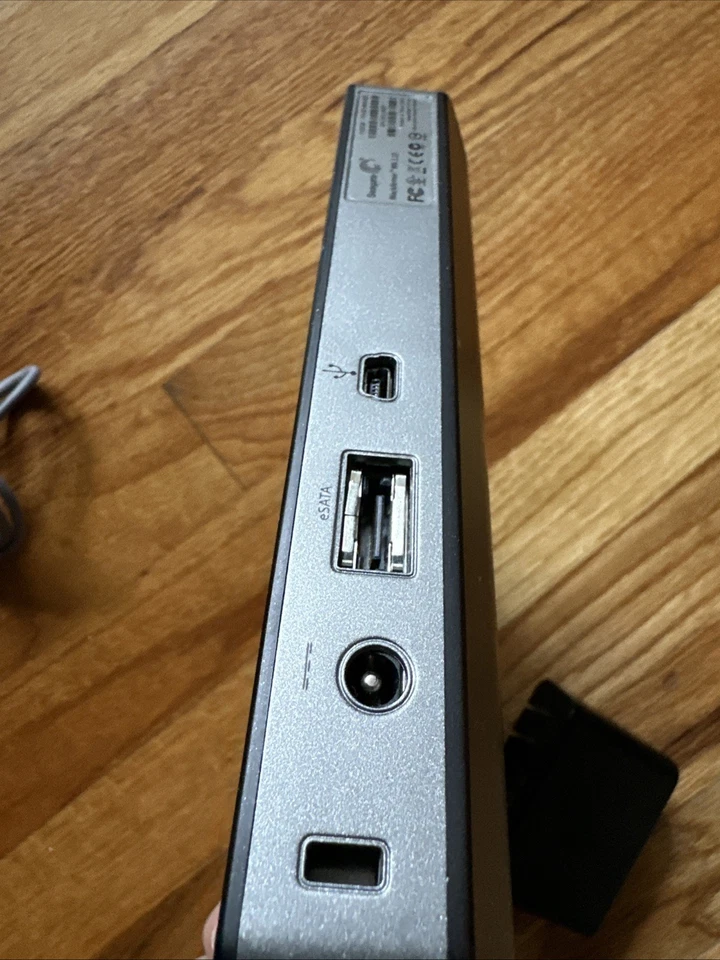 SeaGate BlackArmor WS 110 external 1TB Hard Drive Used. - Image 4 of 4