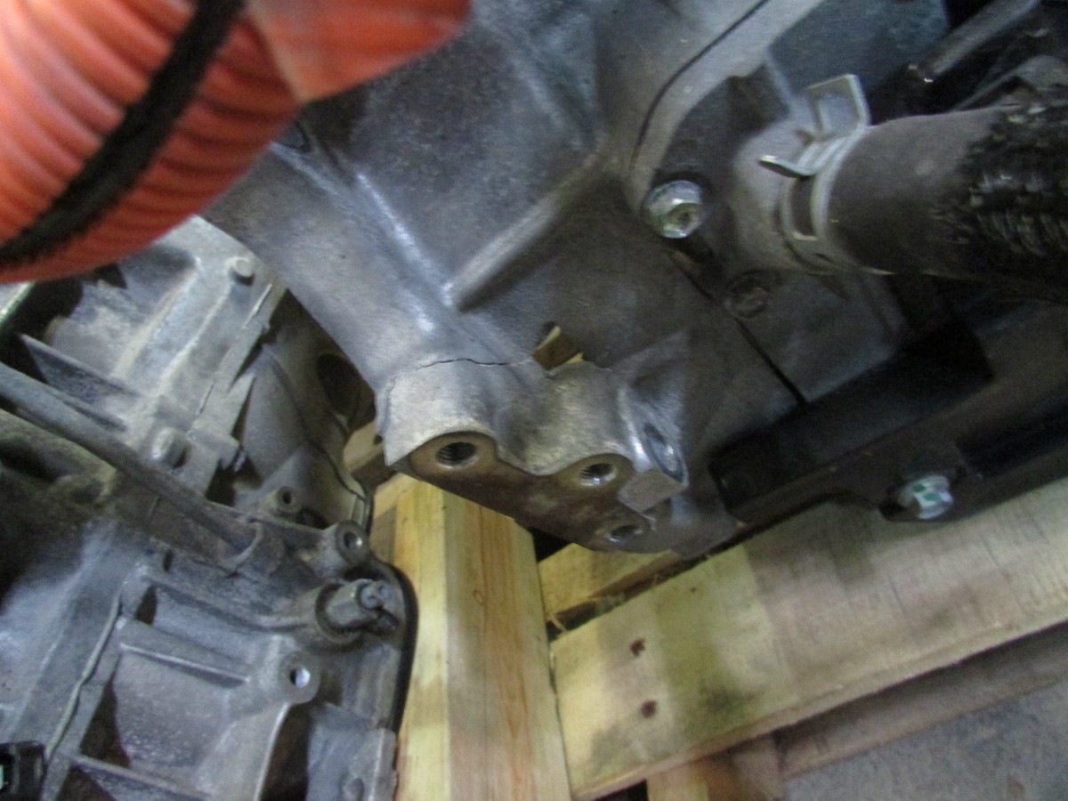 2009-2011 Toyota Camry Hybrid Transmission Transaxle Motor
