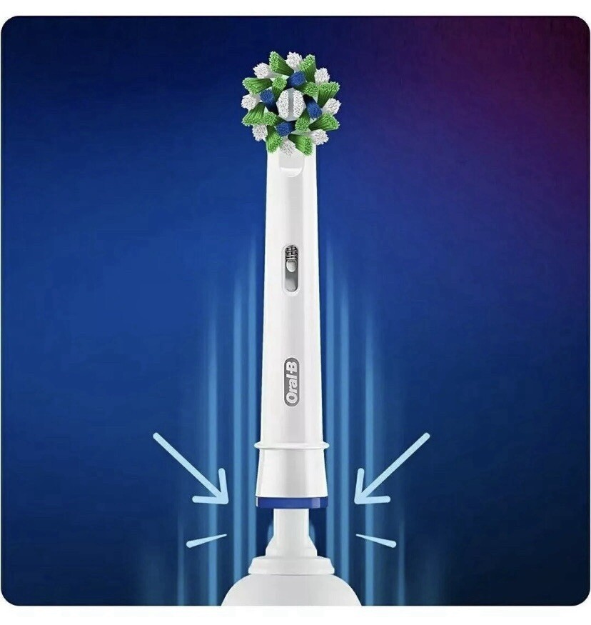 Oral-B CrossAction Toothbrush Heads - Pack Of 8 4210201321101