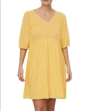 Vero Moda "Gabi" cornsilk puff sleeve dress sz Small ruffle trim